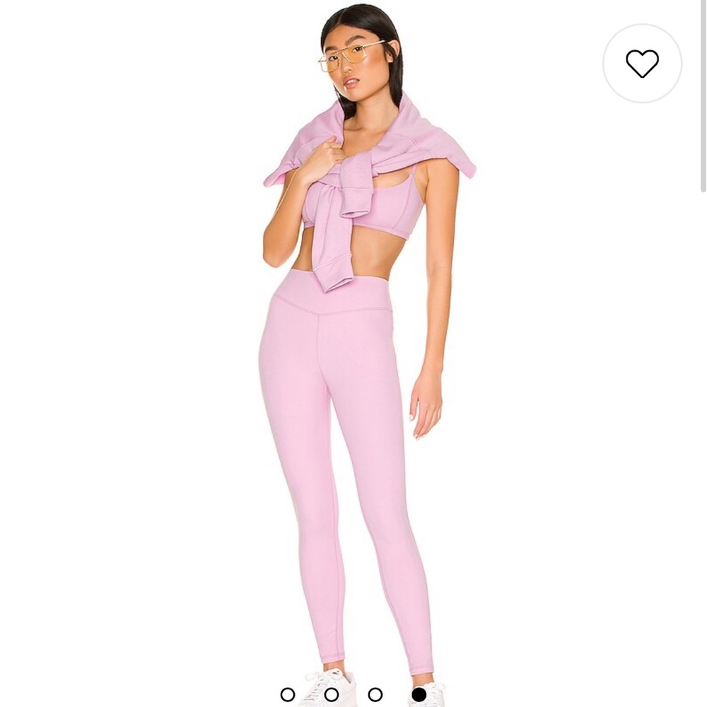 V-Shape Leggings in Lilac